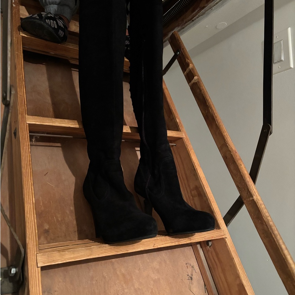 Beverly Johnson Knee Hi Suede Black Women's Boots - image 4